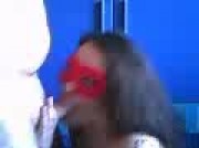 La porcellina si spoglia, gioca con la sua fichetta, succhia e sega un cazzo e poi si fa sborrare sulle tette...e ingoia!!